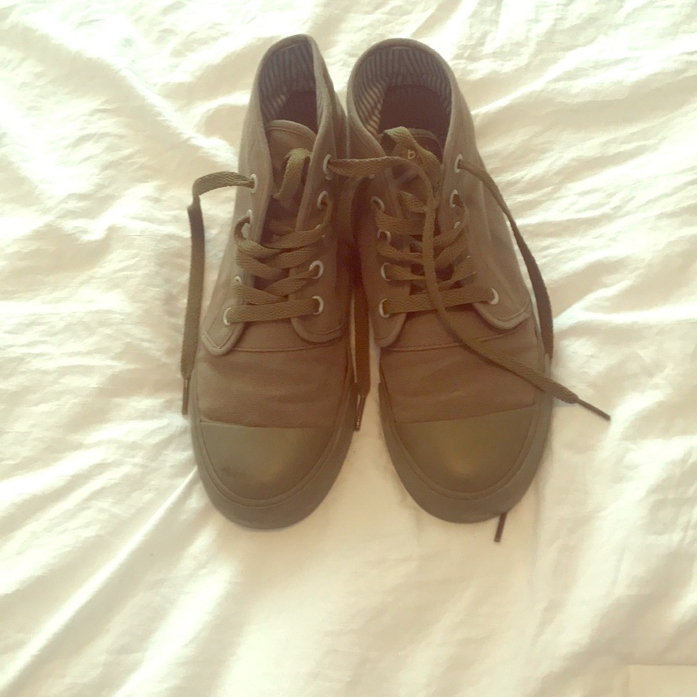 rarely worn Bangs shoes